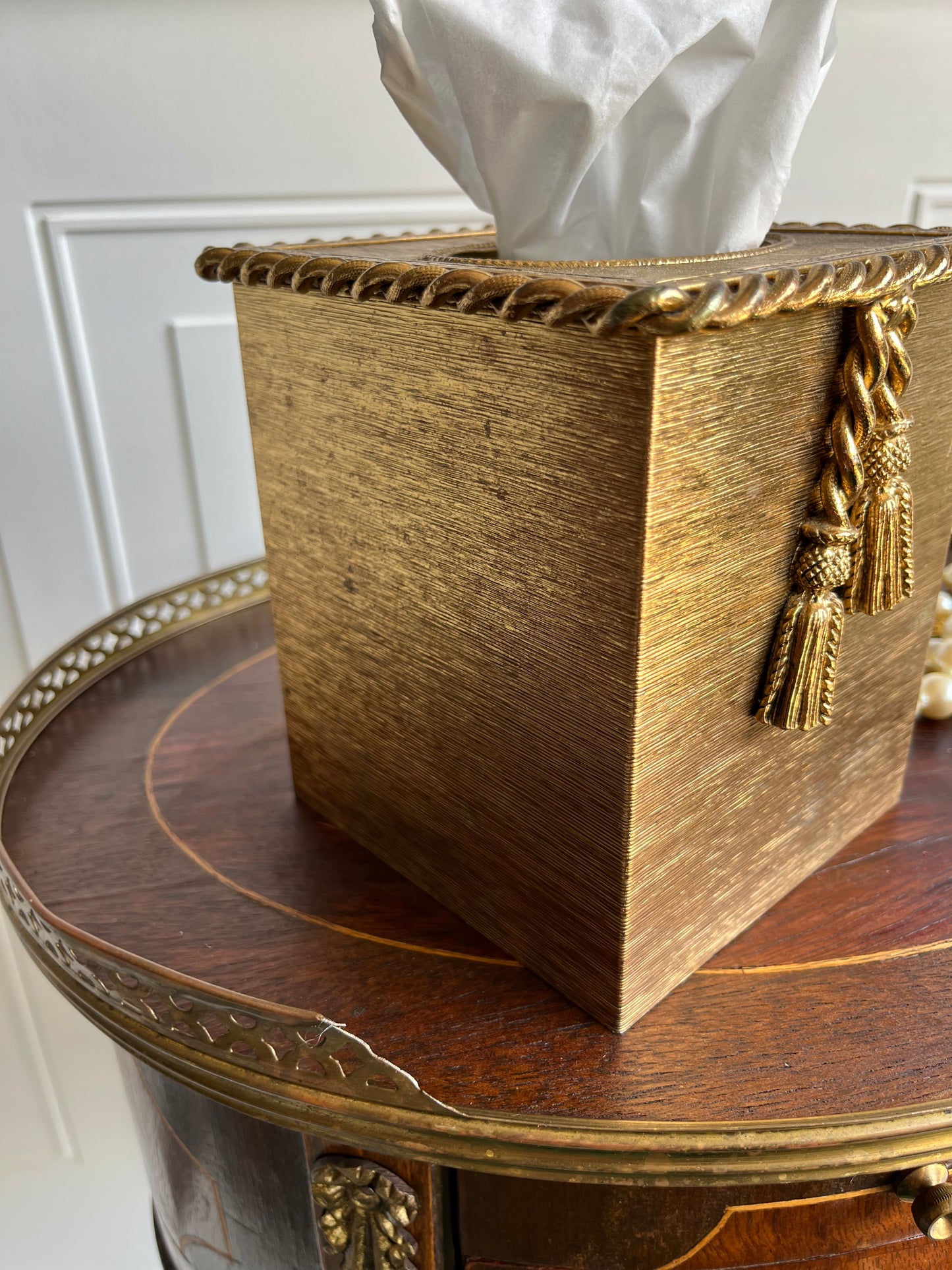 Vintage Brass Ribbon Tissue Box Cover by Stylebuilt – Made in USA