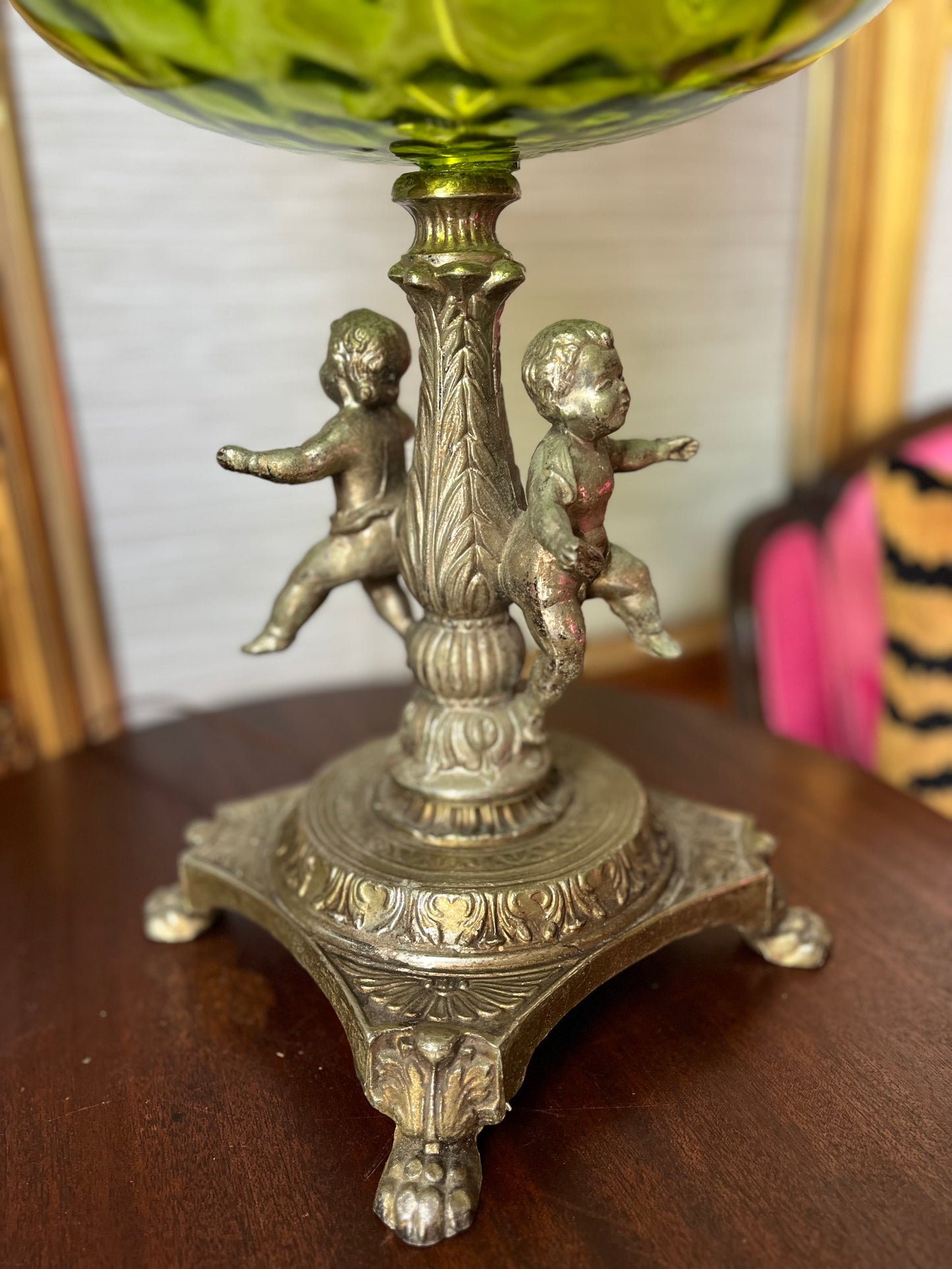 Beautiful Vintage Italian Empoli Green Glass Cherub Table Lamp