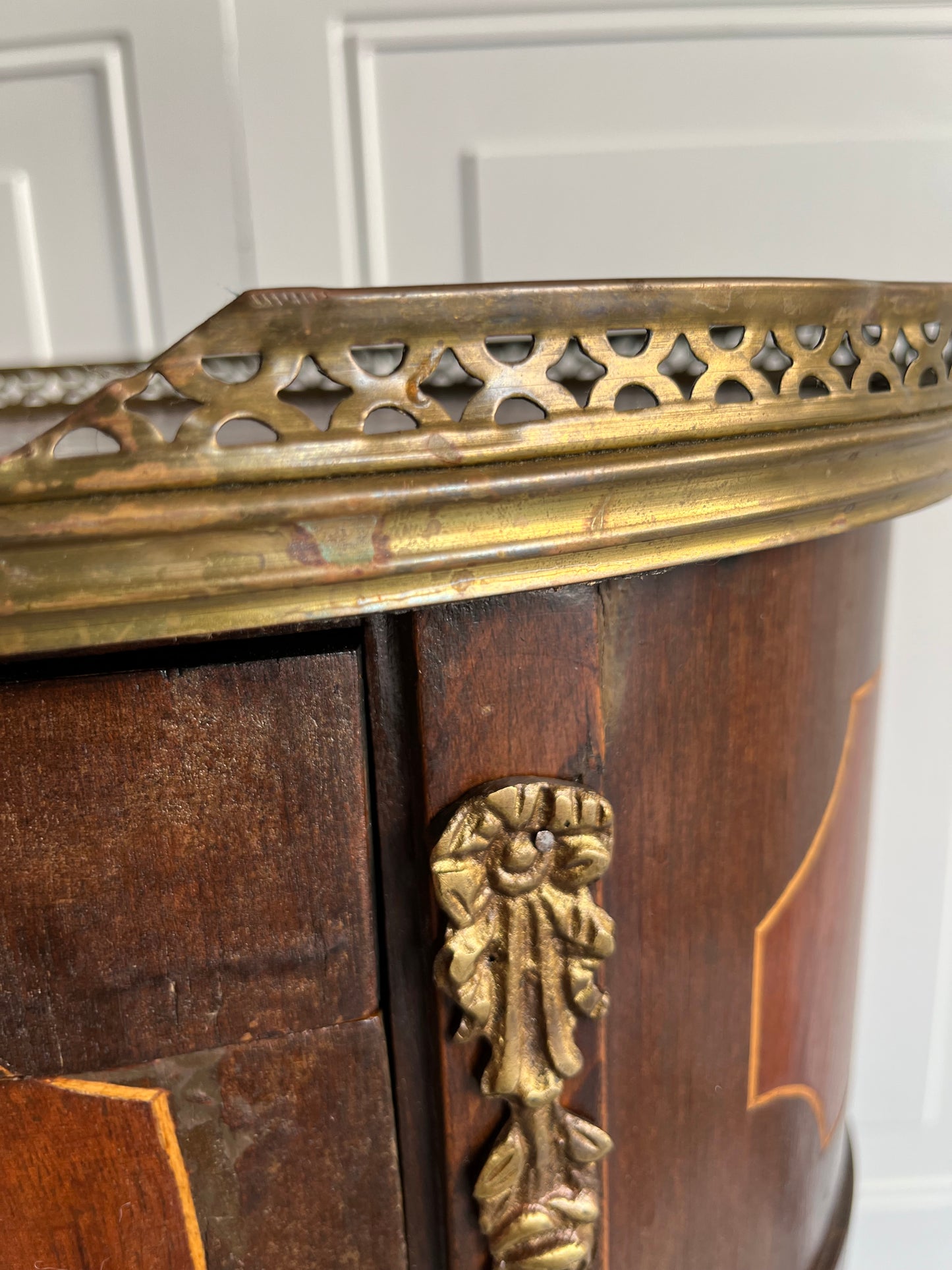 Petite Vintage French Marquetry Side Accent Table with Brass Ormolu Ribbons & Gallery Trim | Nightstand, End Table