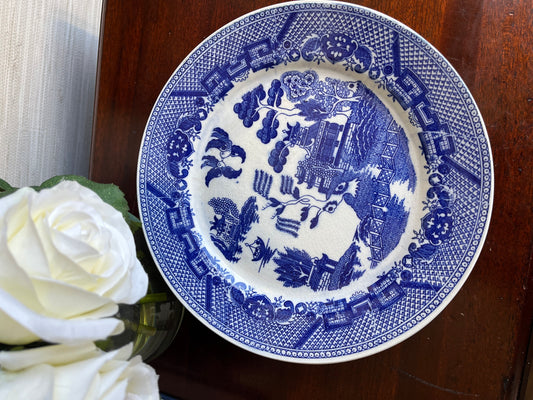 Vintage Japanese Blue Willow Pattern Dinner 9.5” Plate Set of 4 | Grandmillennial