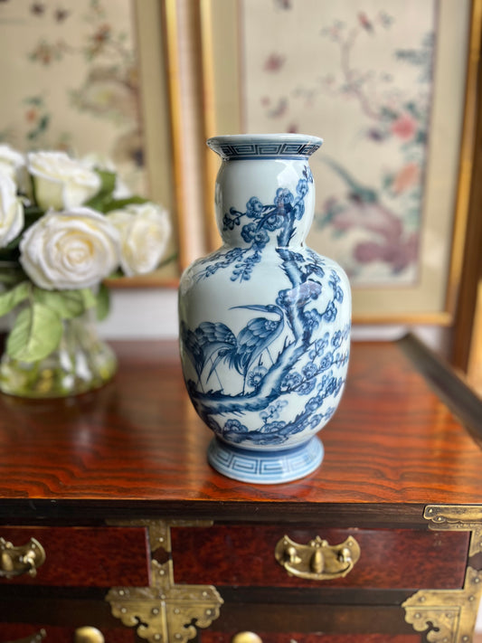 Vintage Hand Painted Blue And White Porcelain Double Gourd Vase