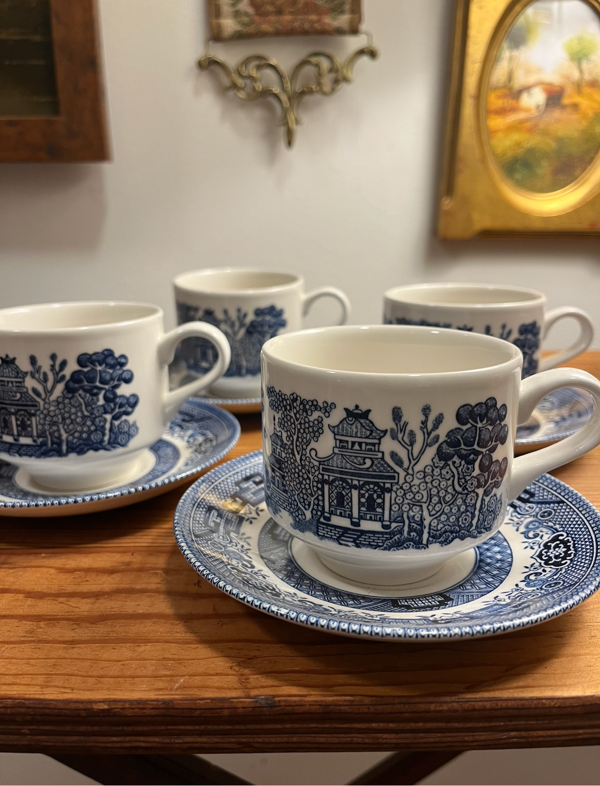 Vintage Churchill Blue Willow Teacup and Saucer Set Of 4 - Timeless Elegance from England