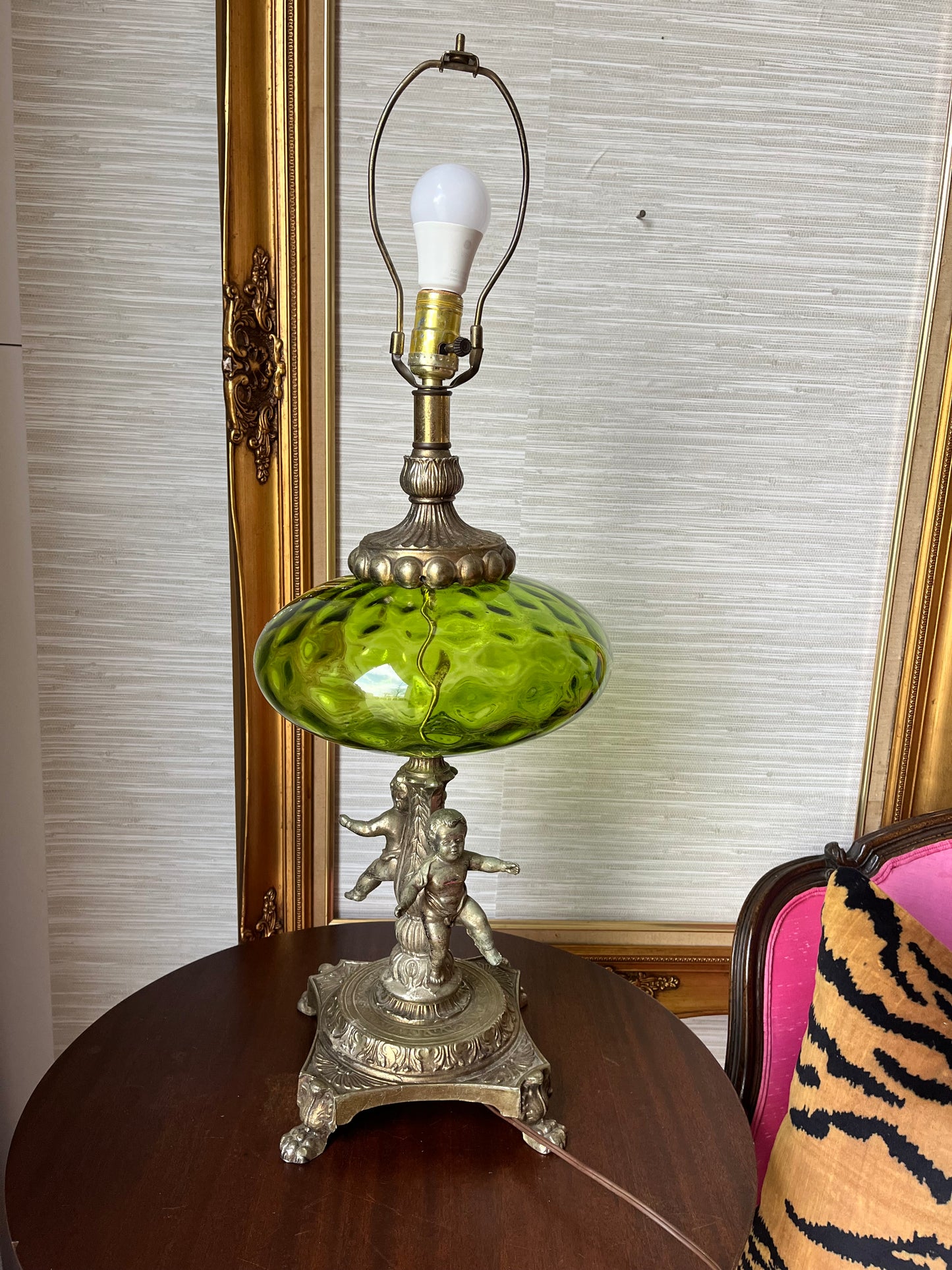 Beautiful Vintage Italian Empoli Green Glass Cherub Table Lamp