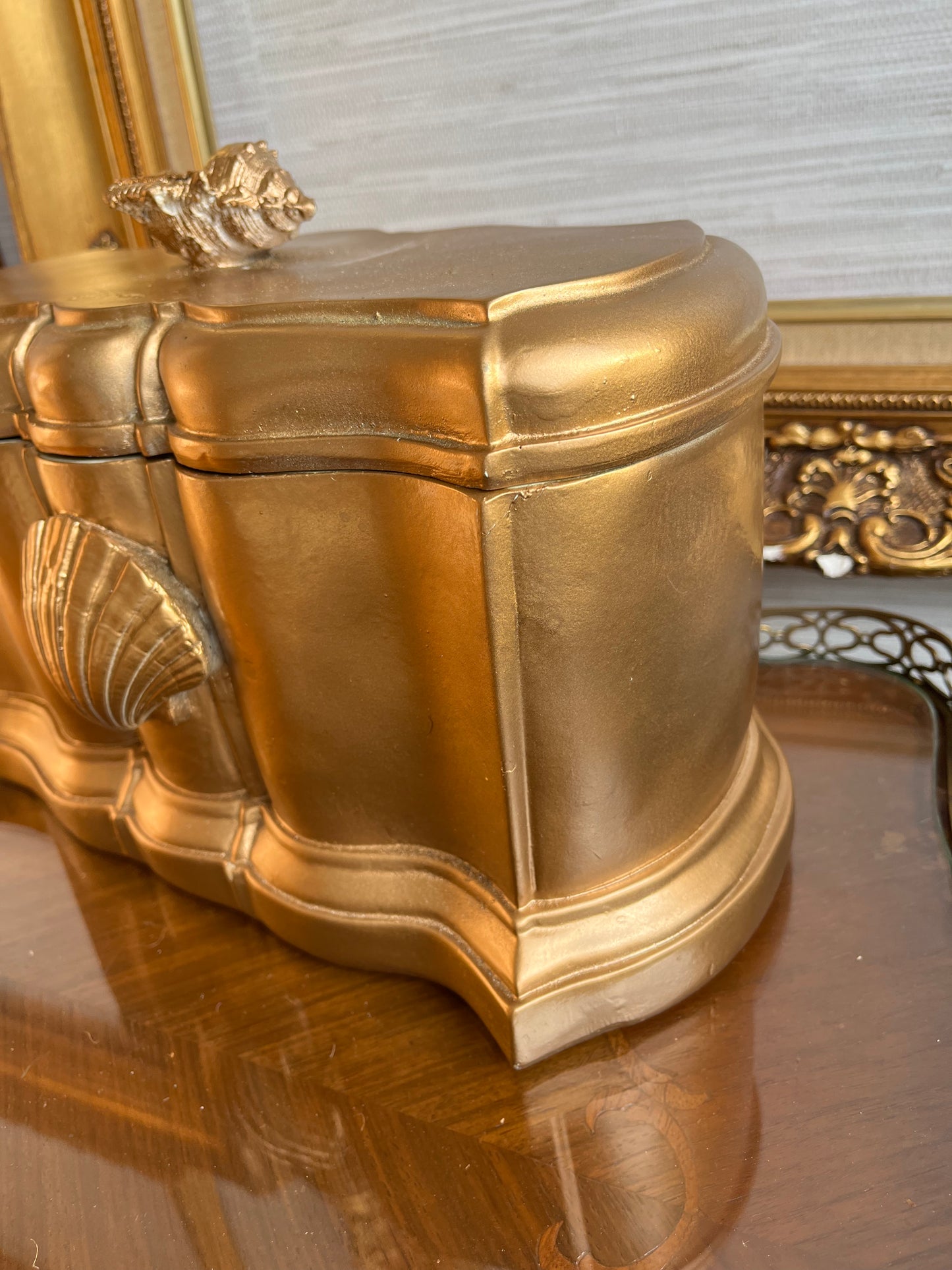 Gorgoeus Gold Shell Decorative Shell Jewelry Box