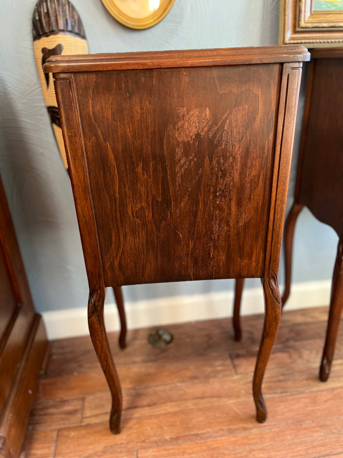 Pair of Vintage Hand Carved French-Style Marble-Top Nightstands / End Tables