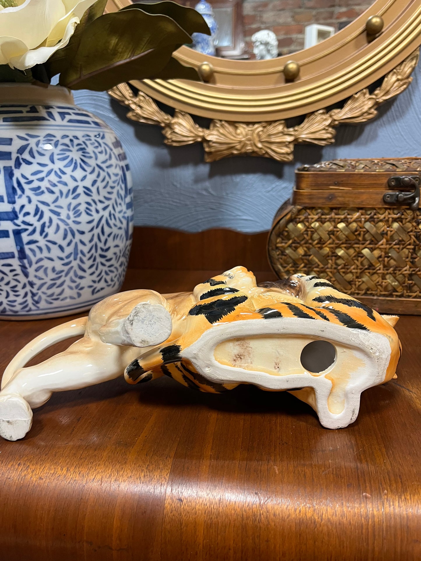 Original Dee Bee Hand Painted Ceramic Fighting Lion Tiger Figurine Japan