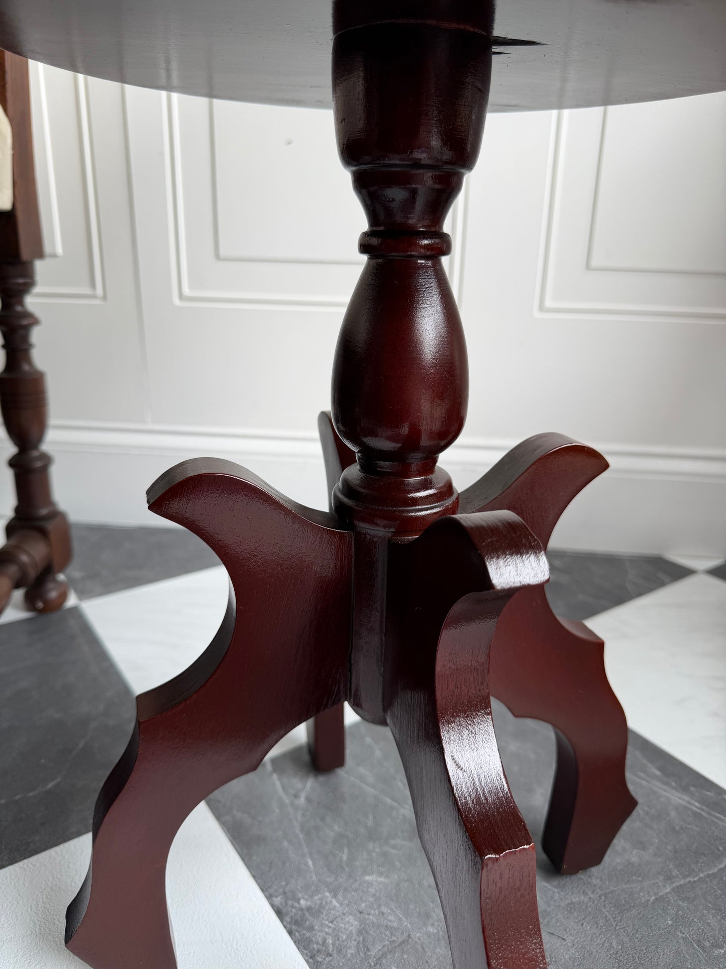 Vintage Italian Marble Top Round Mahogany Pedestal Accent Table