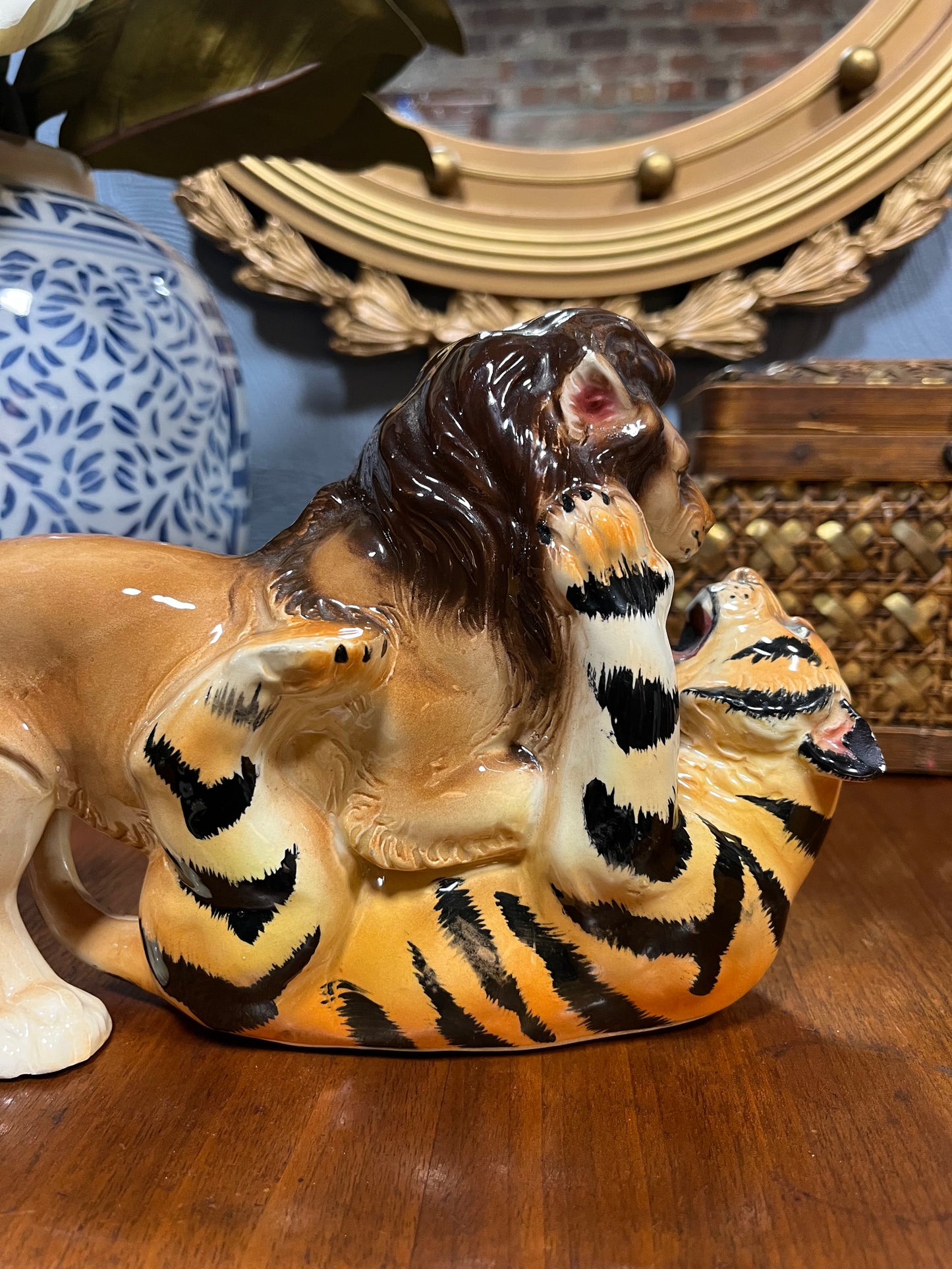 Original Dee Bee Hand Painted Ceramic Fighting Lion Tiger Figurine Japan