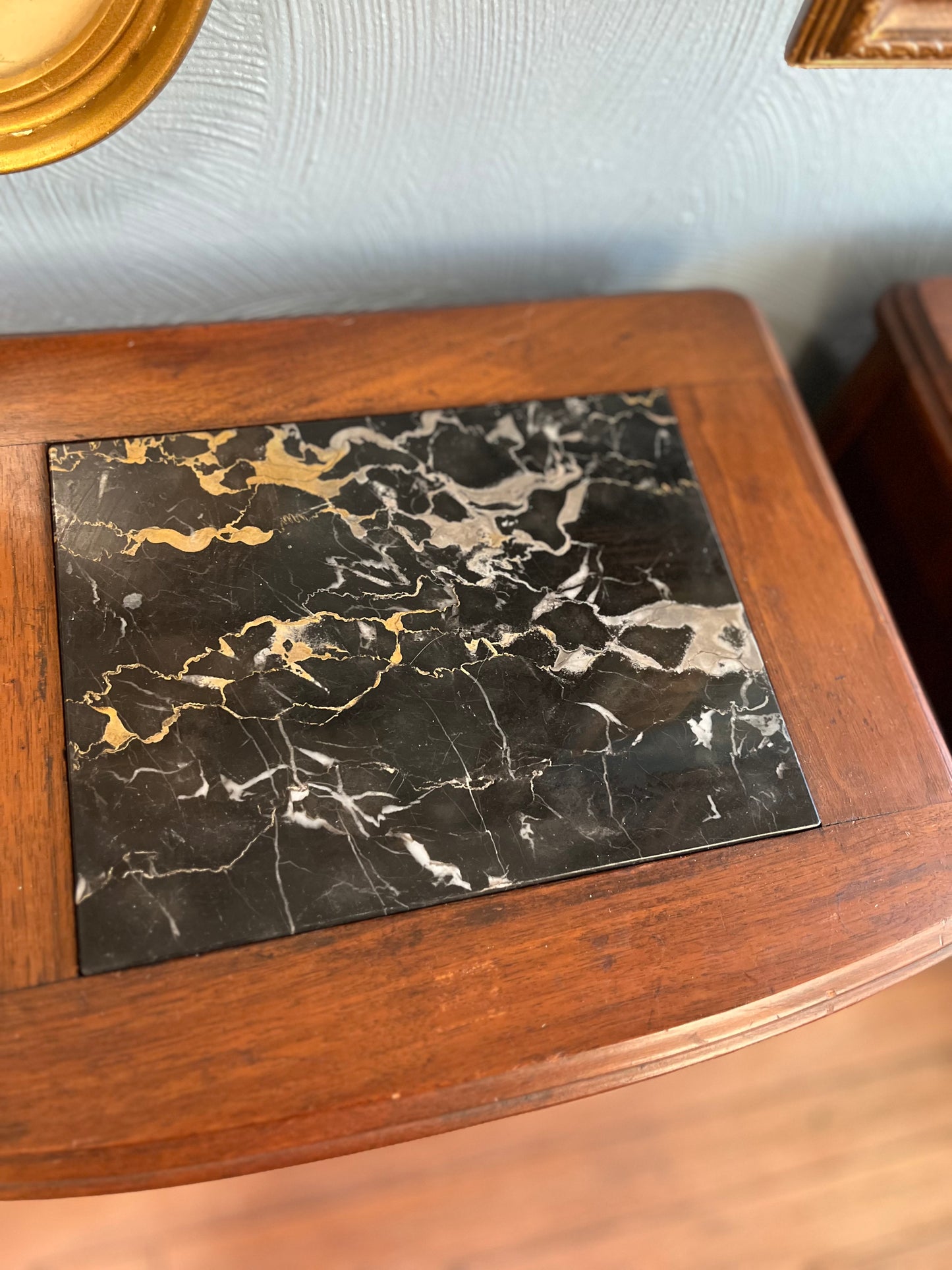 Pair of Vintage Hand Carved French-Style Marble-Top Nightstands / End Tables