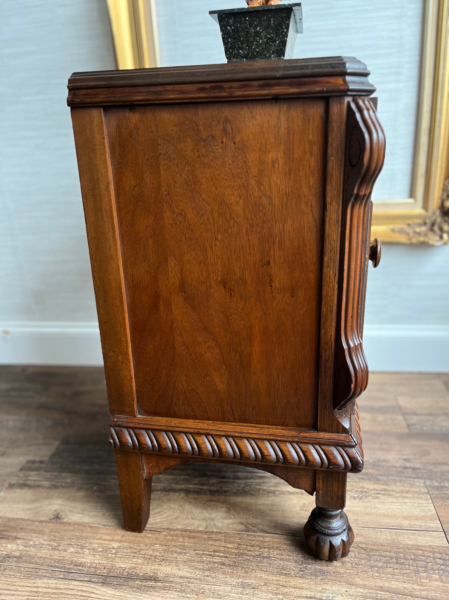 Vintage Tiger Oak Nightstand Cabinet Side Table W/ Ornate Carvings & Bun Feet – 1940s-1950s Solid Wood