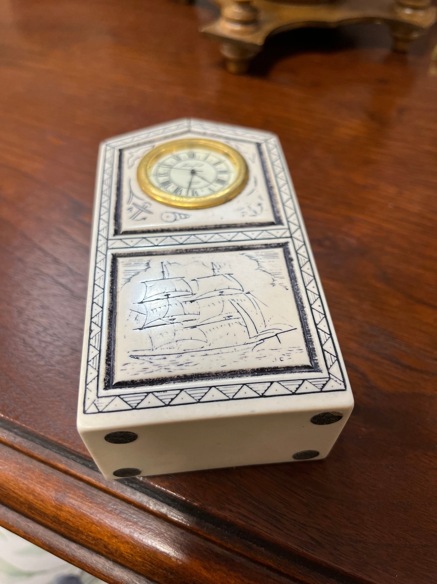 Vintage Style Scrimshaw Marble Miniature Clock