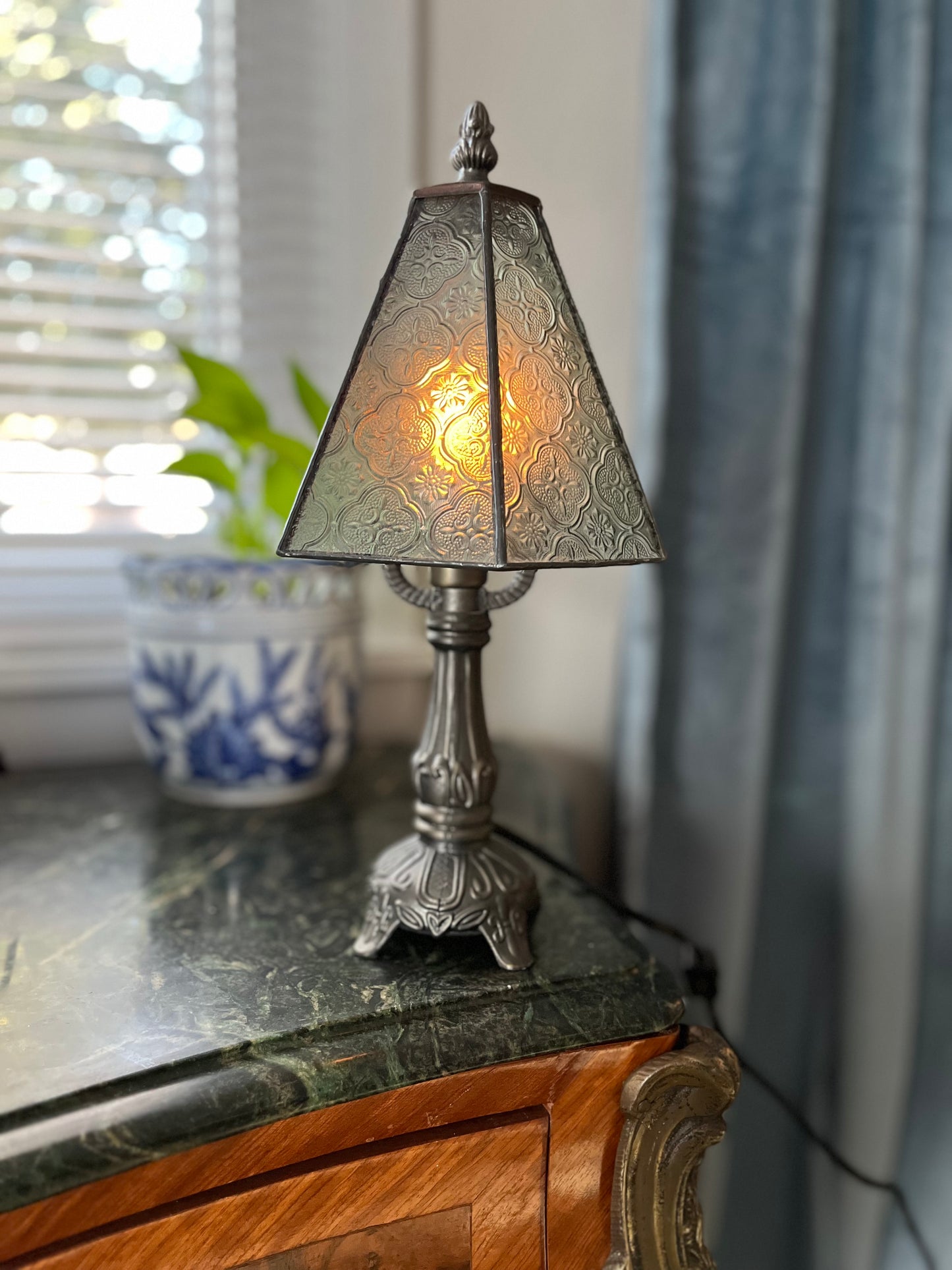 Vintage-Inspired Tiffany Style Frosted Blue Glass Accent Lamp