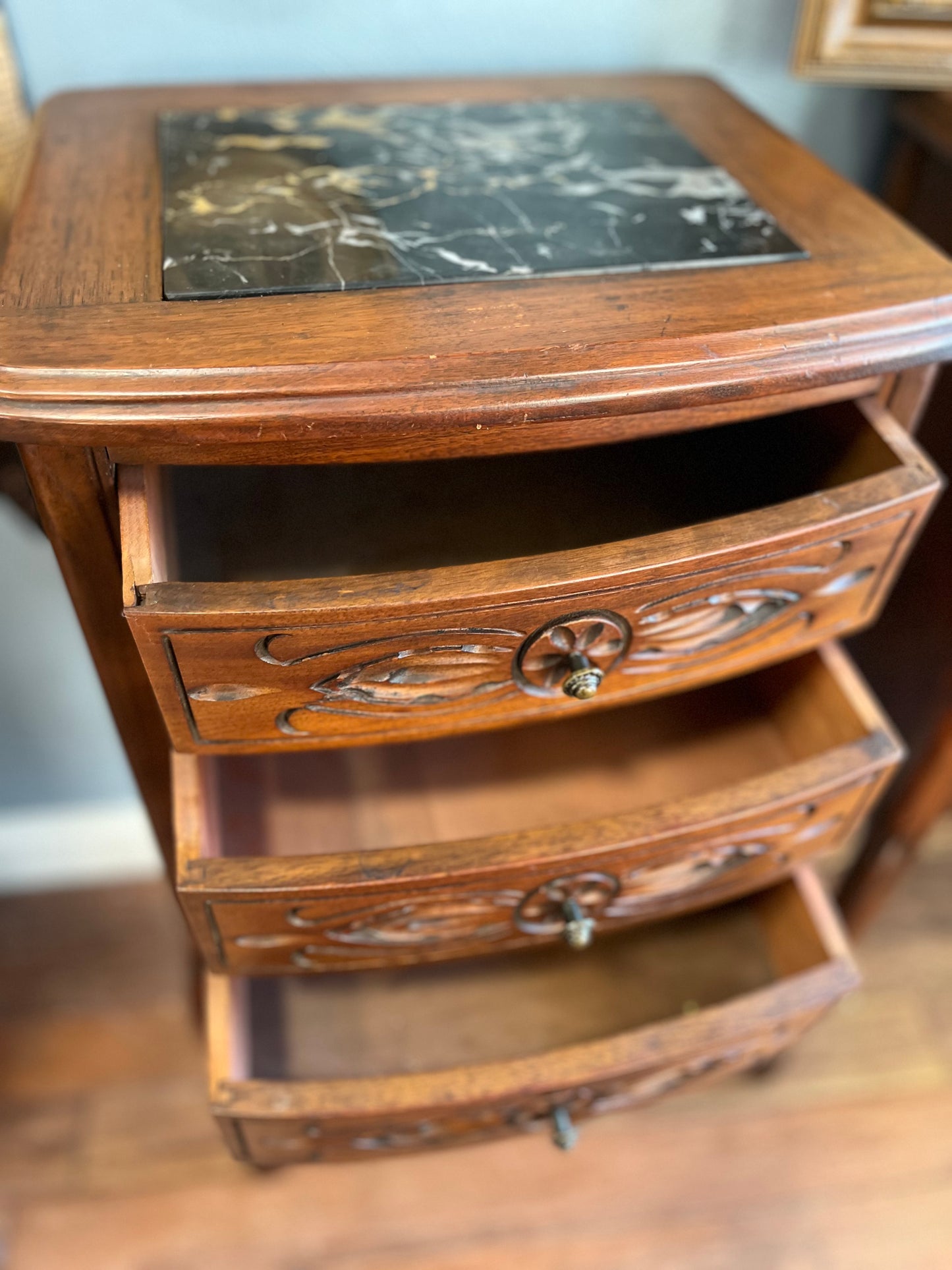 Pair of Vintage Hand Carved French-Style Marble-Top Nightstands / End Tables