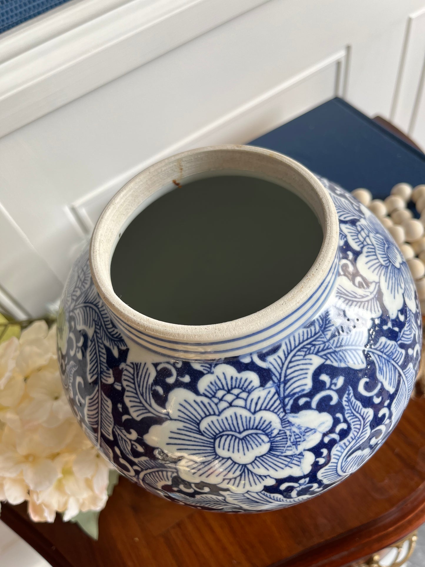 Vintage Cobalt Blue & White Ginger Jar – Chinoiserie Porcelain with Lid